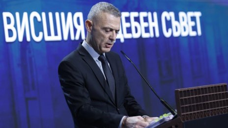 Активността на балотажа за прокурорската квота във ВСС достигна 53,73% към 13 ч.