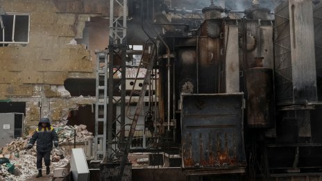 Украйна, новият начин на водене на война и готови ли са САЩ за война с "ядрен" противник?