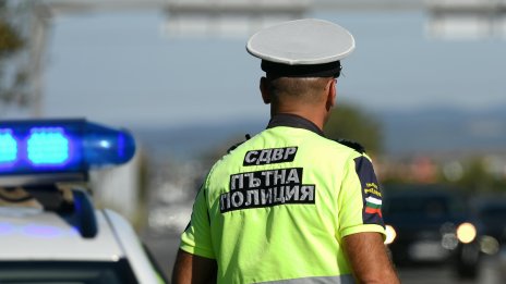 13 тежки катастрофи и 15 ранени за денонощие в страната