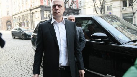 Трифонов за кадрите с насилие над протестиращи: Всички замесени трябва да бъдат осъдени