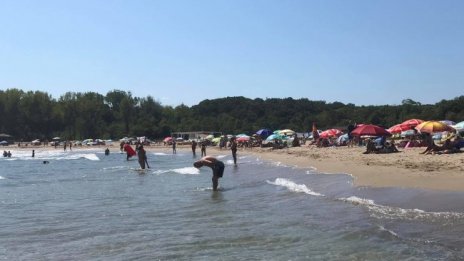 Гурбетчии без ваксина донесли четвъртата вълна