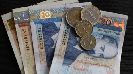 413 лв. ще е линията на бедност у нас през 2022 г.