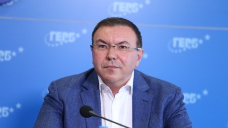 Ангелов с предупреждение: Предстоят тежки седмици