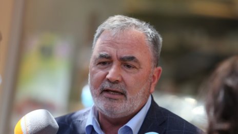 Доц. Ангел Кунчев: Вече сме в разгара на четвъртата вълна