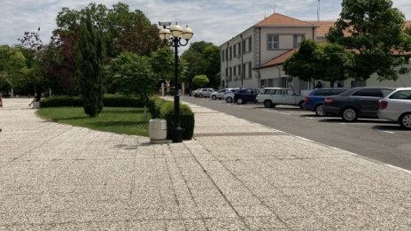 В Нова Загора доволни: Няма да събарят сградата на гарата