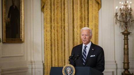 Байдън и съпругата му ще си бият трета доза ваксина