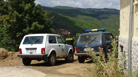 Военният министър: Идва мигрантски натиск по границата