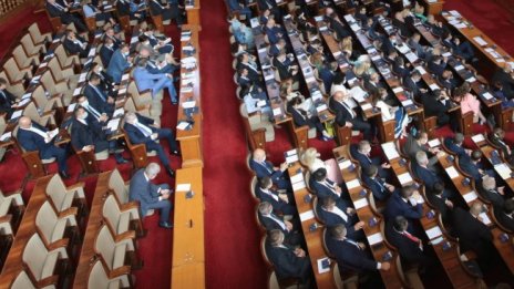 Йорданов: ГЕРБ е мафиотска фигура, Атанасова: Липсва му елементарна култура