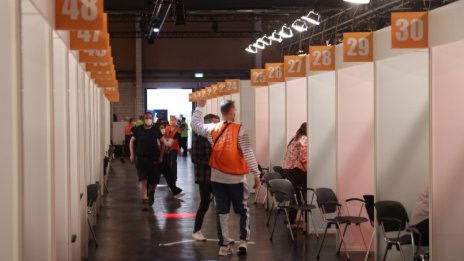 Над 61% от германците са напълно ваксинирани срещу COVID-19