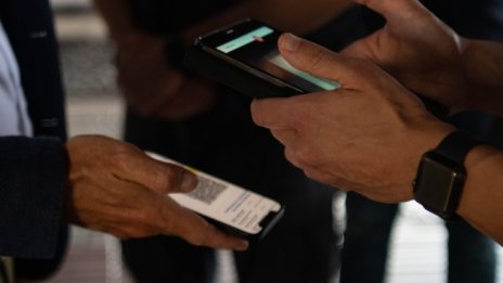 75 % от италианците одобряват санитарните пропуски