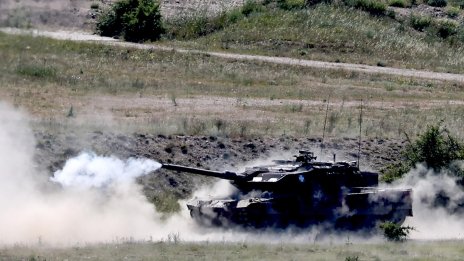 Германия планира закупуването на стотици нови танкове Leopard 2A8