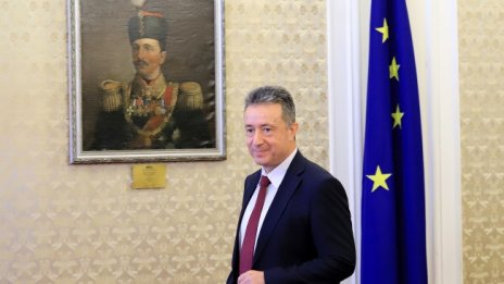Стоилов се срещна с Гешев заради Бюрото по защита