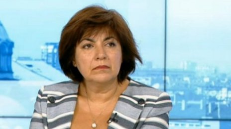 Лекар: Абсурдно е във ваксините да има отрови и радиактивност