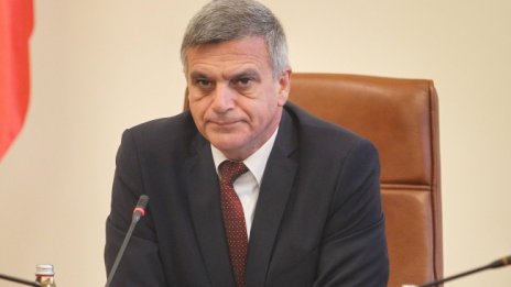 Янев назначи зам.-министри в туризма и външните работи