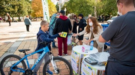 "Стара хартия за нова книга" с рекорд в Русе - над 13 т хартия за рециклиране