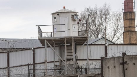 В Русия проверяват данни за изтезания и изнасилвания в затворите