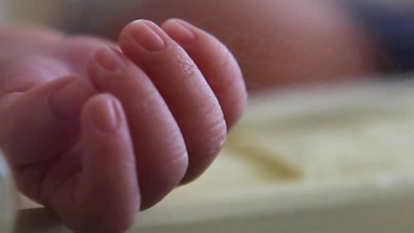 Баба звъни, че внучето ѝ е отвлечено, не помни, че бащата го взел