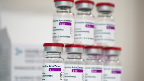 Има от ваксината на AstraZeneca в София, но интересът бил малък 