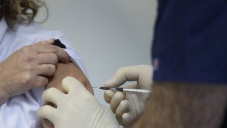 10 пункта ще ваксинират в София срещу COVID в събота и неделя