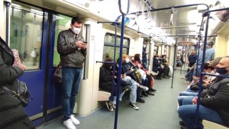 И в метрото може да платите пътуването с банкова карта