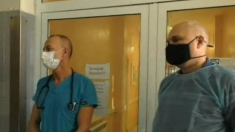 В тази вълна усложнените пациенти много бързо се влошават