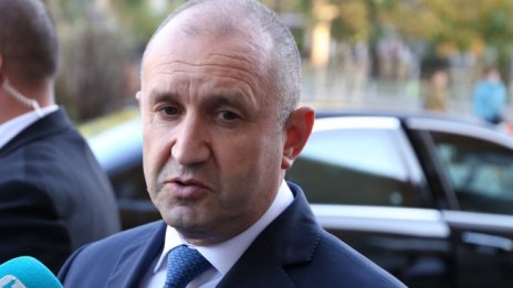 Радев за Борисов: Гузна истерия на политика, съсипал здравеопазването
