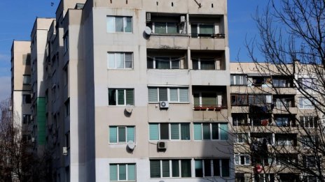 Една четвърт от българите живеят в панелни блокове