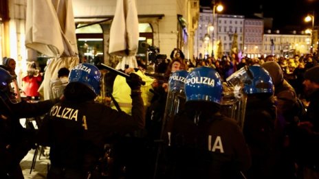 Сблъсъци на протест срещу зелените сертификати в Италия