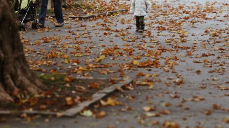 Слънчево над по-голямата част от България, облаци по морето