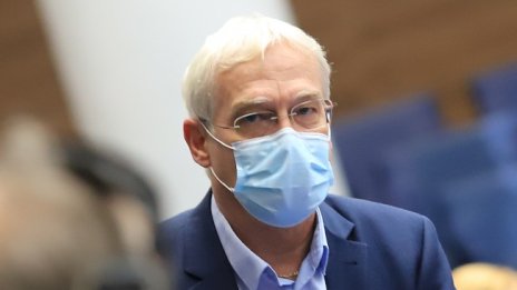 Проф. Салчев: Натискът върху болниците през последните дни намалява