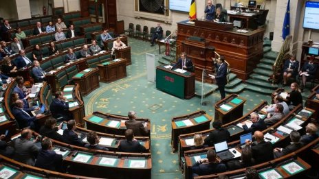 Белгия замразява депутатските заплати за 4 години