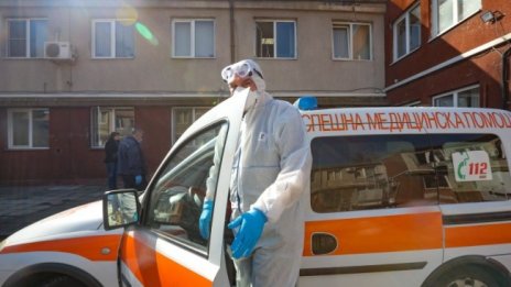 Навлизаме в плато, ще има още една вълна на COVID-19 през февруари 