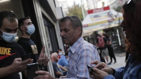 И в Гърция обмислят затягане на мерките при неваксинираните