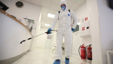 44-годишен мъж без болести е сред починалите с вируса