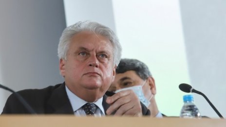 Отрязъци от разписки открити в дома на кандидат - депутат