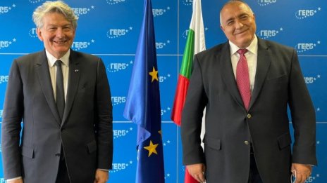 Борисов: Радев дори не показа сертификата си, не му се губят антиваксърите