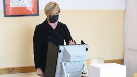 Митева: Гласувах за президента, който споделя евроценностите 
