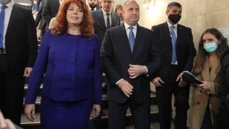 Радев отнесе Герджиков на балотажа и в чужбина