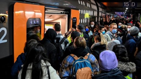 В градския транспорт на Германия вече с "регламент 3G"