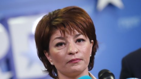 Десислава Атанасова: ГЕРБ няма да подкрепи правителството