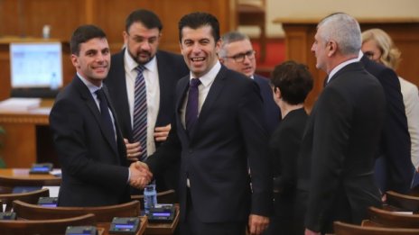 Историята говори: Кирил Петков ще е един от най-младите премиери