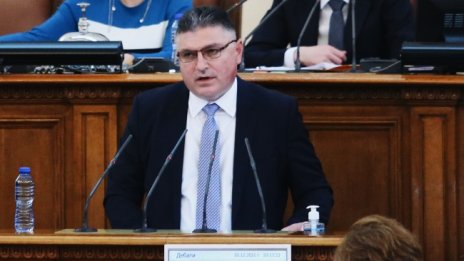 Служебният кабинет предлага Панайотов за посланик в САЩ