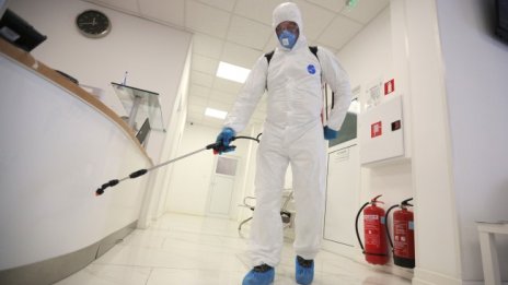 Двама мъже на 35 г. без болести сред жертвите на вируса