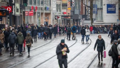 СЗО преброи 11 % ръст на новозаразени с коронавирус за седмица