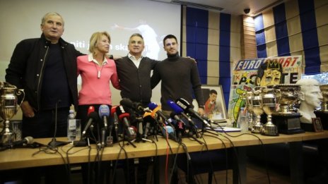 Джокович-баща: Ноле отвори очите на 30 милиона роби в Австралия 