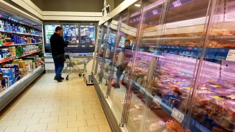 Пилешко, сокове... Какво да не купуваме от супера?