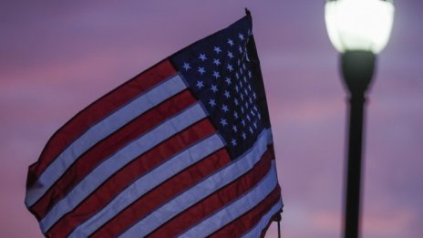 САЩ започва евакуация на посолството си в Киев