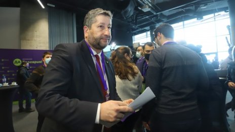 Без изненади: Преизбраха Христо Иванов за лидер на "Да, България"