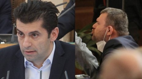 Челен сблъсък: Въпросите на Петков и отговорът на Пеевски