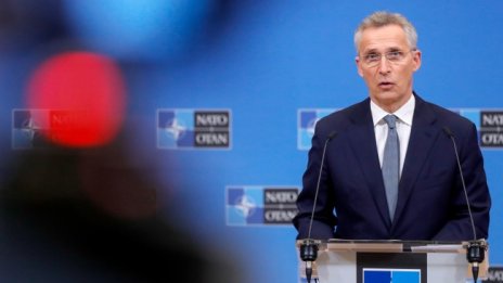 НАТО: Не можем да подпишем, че разширяването на пакта ще спре